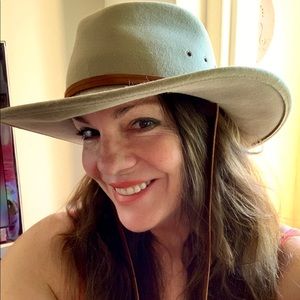 Meet your Posher, Diane